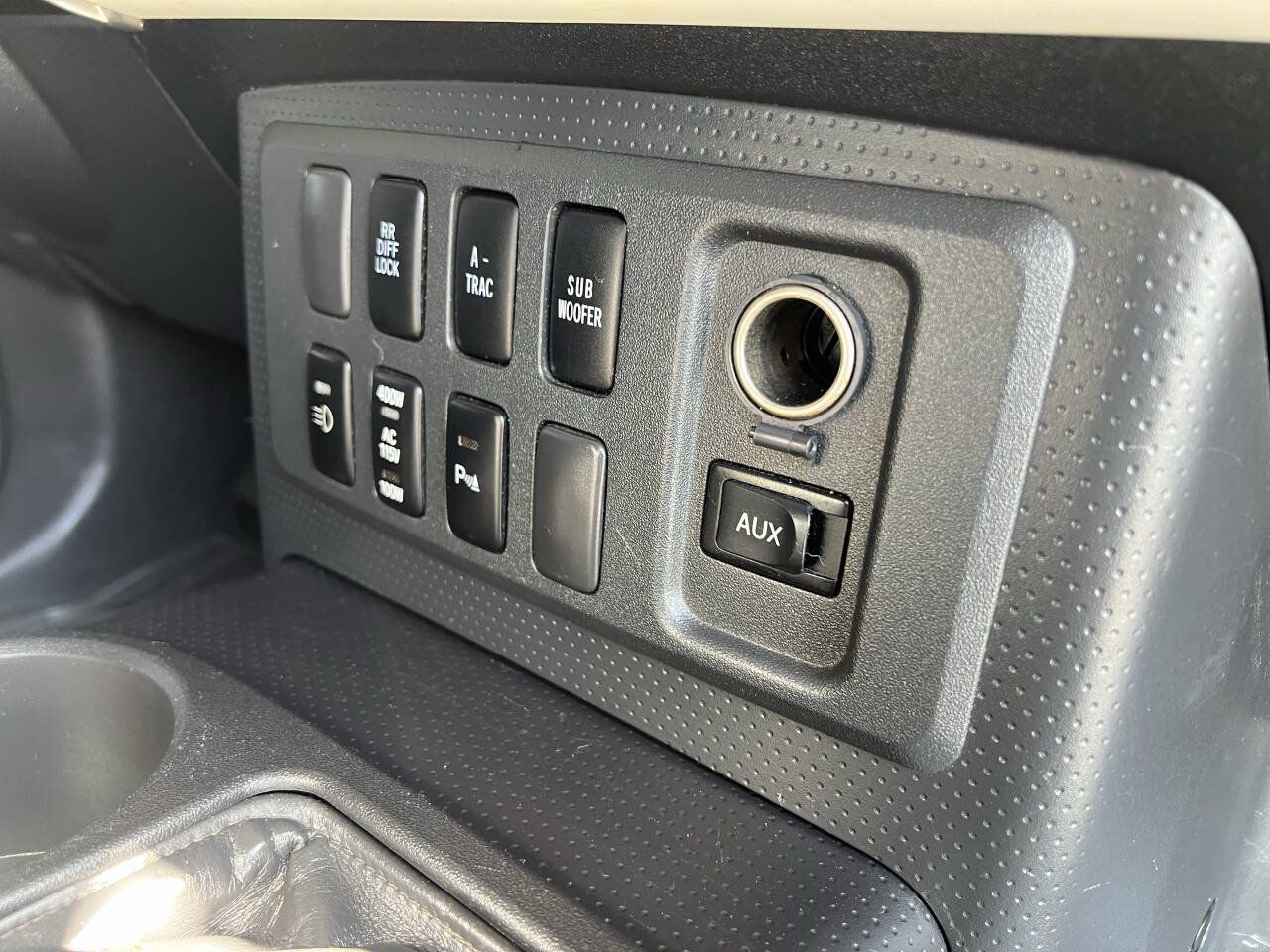 Used 2008 Toyota FJ Cruiser 4WD image 34