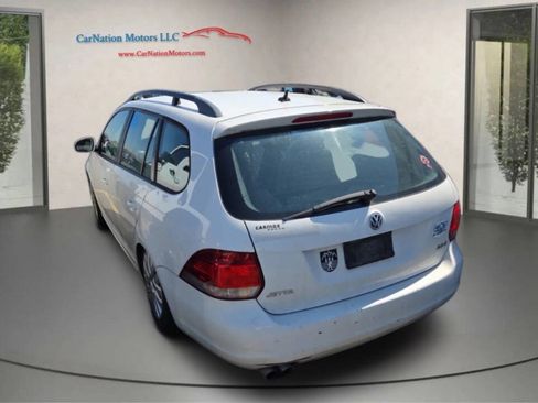 Used 2011 Volkswagen Jetta S image 4