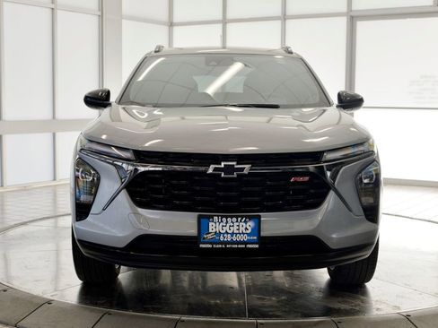 Used 2024 Chevrolet Trax RS w/ Driver Confidence Package image 3