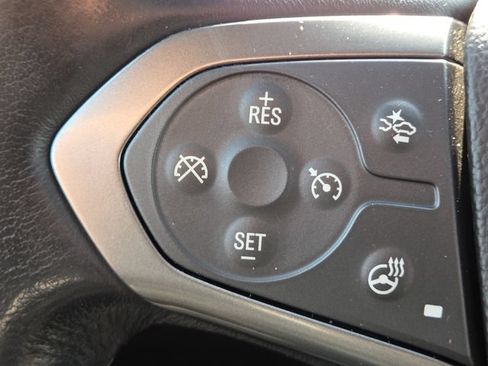 Used 2019 Chevrolet Suburban Premier AWD/4WD image 40