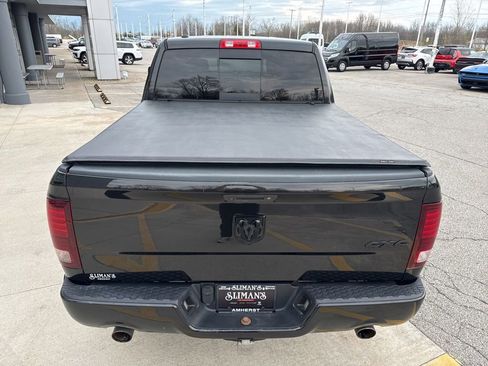 Used 2016 RAM 1500 Sport w/ Black Ram 1500 Sport Group image 6