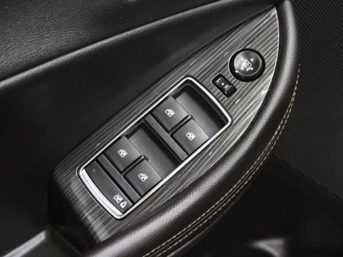 Used 2018 Chevrolet Impala Premier FWD image 10