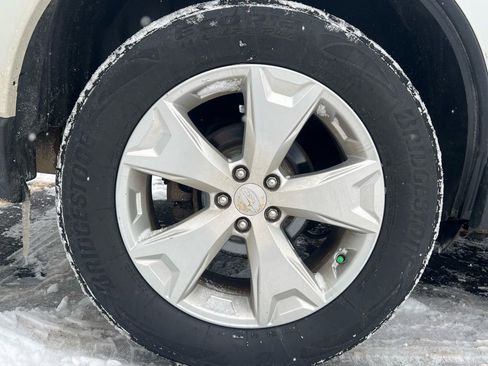 Used 2014 Subaru Forester 2.5i Premium image 31