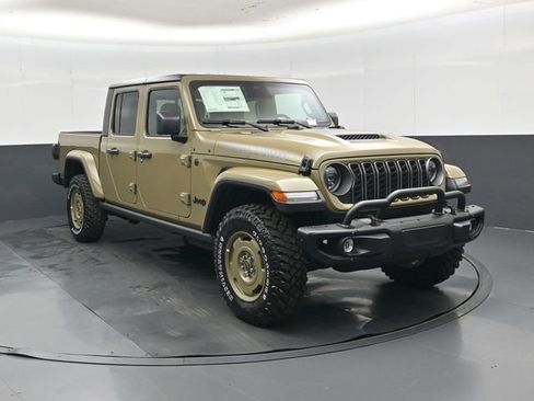 New 2026 Jeep Gladiator Willys AWD/4WD image 1