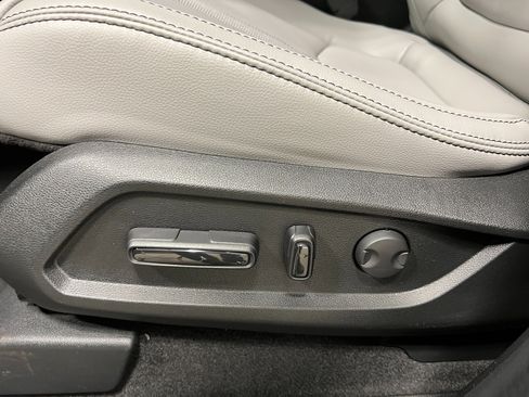 New 2025 Honda Pilot EX-L image 14