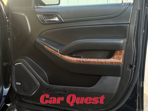 Used 2018 Chevrolet Tahoe Premier AWD/4WD image 15