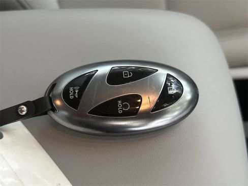 Used 2024 Hyundai Kona SEL image 28