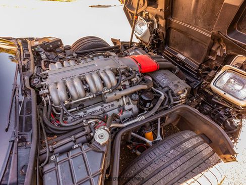 Used 1991 Chevrolet Corvette ZR-1 image 16