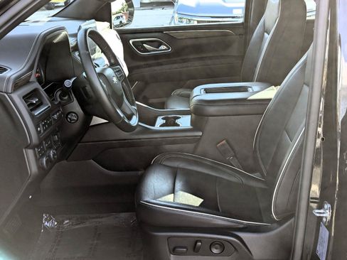Certified 2021 Chevrolet Tahoe Premier w/ Premium Package AWD/4WD image 9