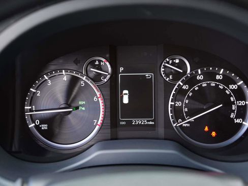 Used 2023 Lexus GX 460 Premium image 21