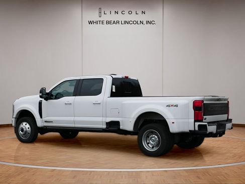 Used 2025 Ford F450 Platinum image 7