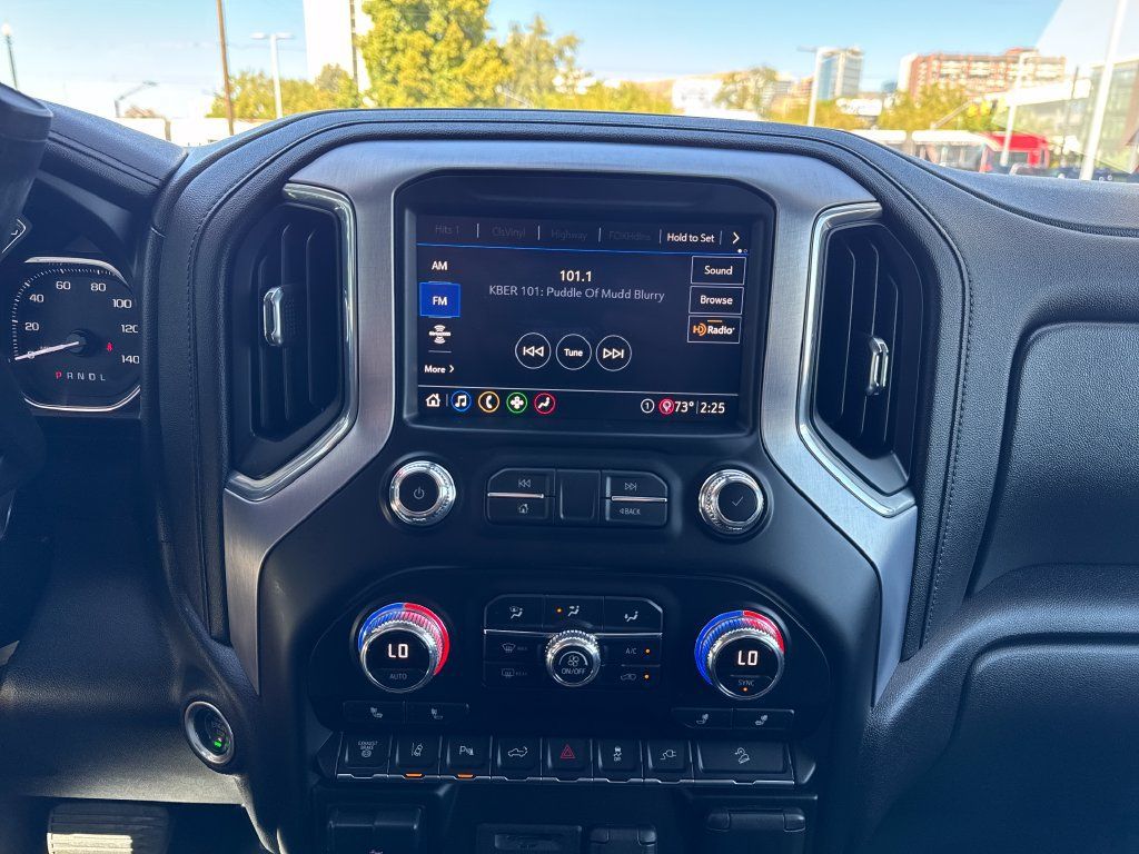 Used 2020 GMC Sierra 3500 SLT w/ Gooseneck/5TH Wheel Package AWD/4WD image 17