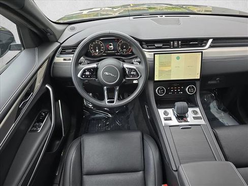 Certified 2025 Jaguar F-PACE R-Dynamic S image 16