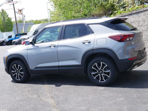 Certified 2023 Chevrolet TrailBlazer ACTIV w/ Convenience Package AWD/4WD image 4
