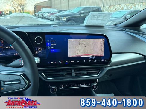Used 2025 Chevrolet Equinox EV RS FWD image 44