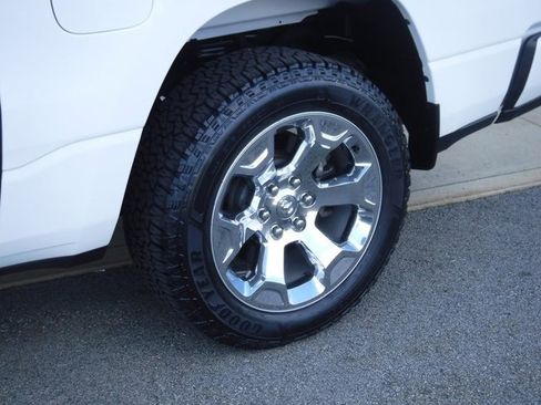 Certified 2022 RAM 1500 Big Horn image 3