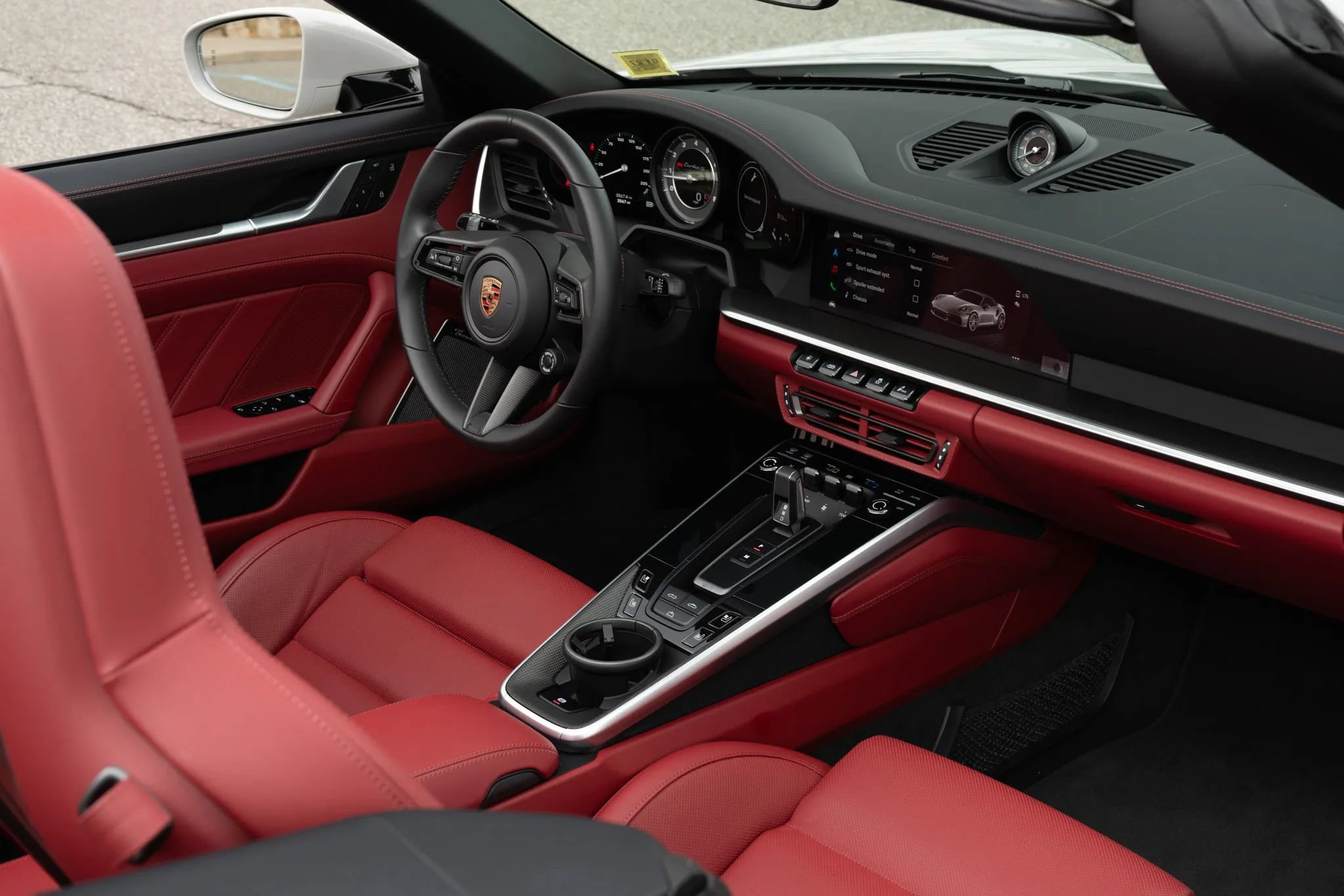 Used 2024 Porsche 911 Cabriolet AWD/4WD image 37