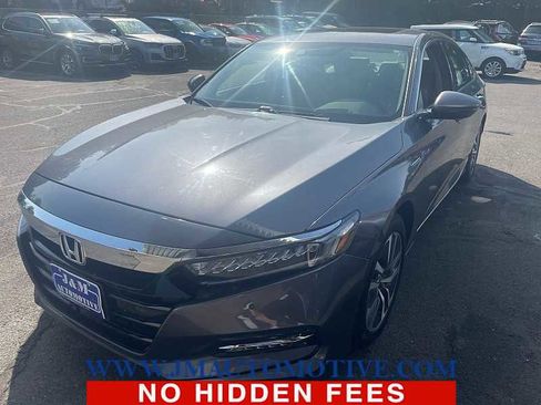 Used 2018 Honda Accord Touring image 1