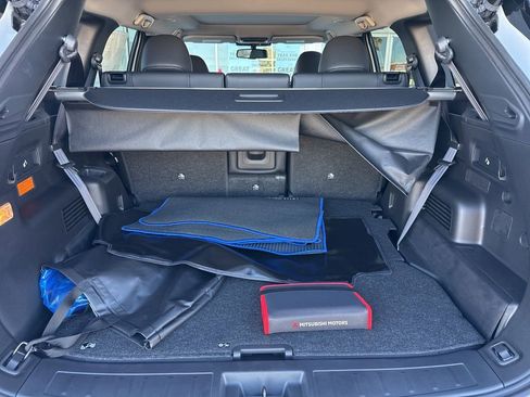 New 2025 Mitsubishi Outlander SE image 27