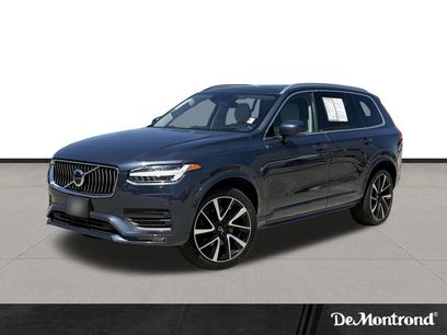 Used 2022 Volvo XC90 T6 Momentum w/ Advanced Package