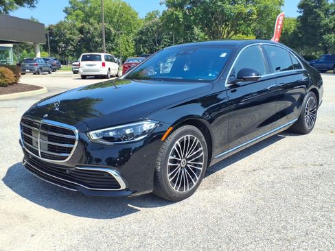 Used 2024 Mercedes-Benz S 580 4MATIC Sedan image 1