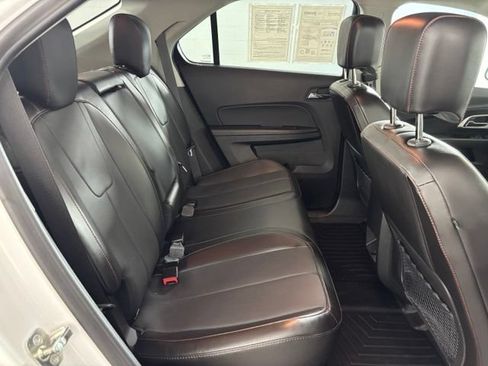 Used 2017 Chevrolet Equinox Premier w/ Enhanced Convenience Package AWD/4WD image 26