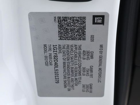 Used 2020 Chevrolet Corvette Stingray Premium Cpe w/ 3LT Preferred Equipment Group RWD image 22