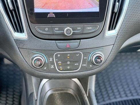 Used 2019 Chevrolet Malibu LT FWD image 22