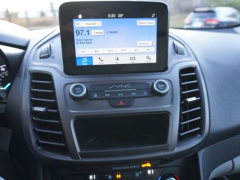 Used 2019 Ford Transit Connect XLT w/ XLT Premium Package image 15