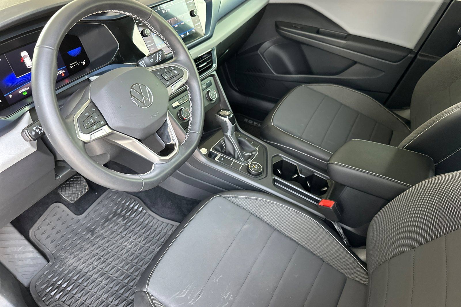Used 2022 Volkswagen Taos SE AWD/4WD image 9