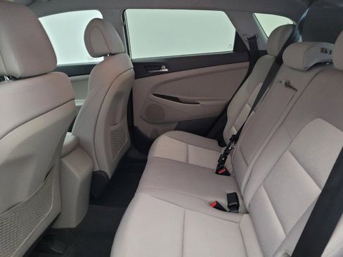 Used 2017 Hyundai Tucson SE AWD/4WD image 18