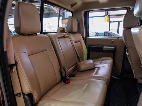 Used 2016 Ford F250 Lariat w/ Lariat Interior Package image 35