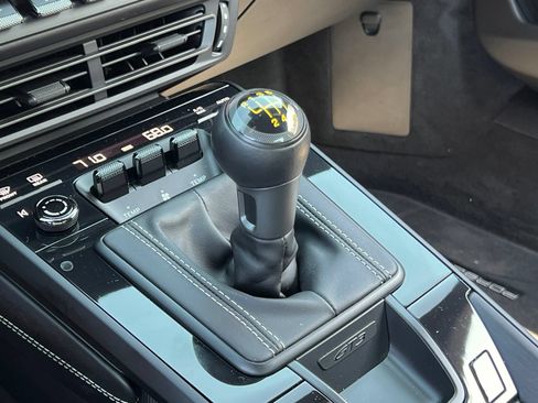 Certified 2022 Porsche 911 GT3 RWD image 29