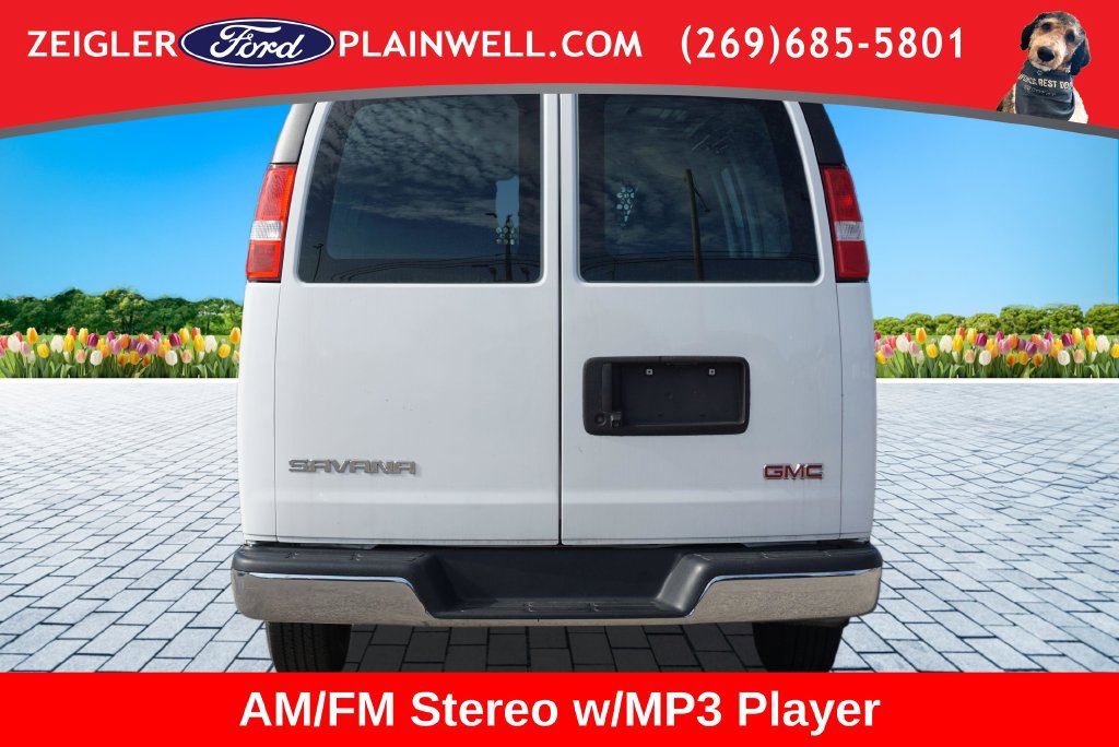 Used 2022 GMC Savana 2500 w/ Driver Convenience Package RWD image 4