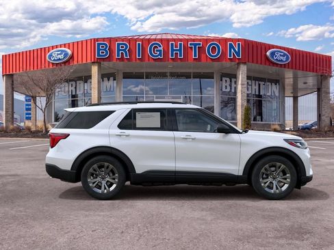 Used 2027 Ford Explorer Active w/ Active Comfort Package AWD/4WD image 8