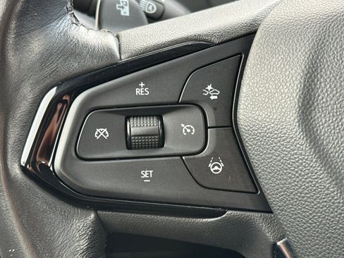 Used 2022 Chevrolet Bolt EUV Premier w/ Super Cruise Package image 25