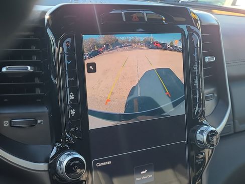 Used 2022 RAM 1500 Big Horn image 30