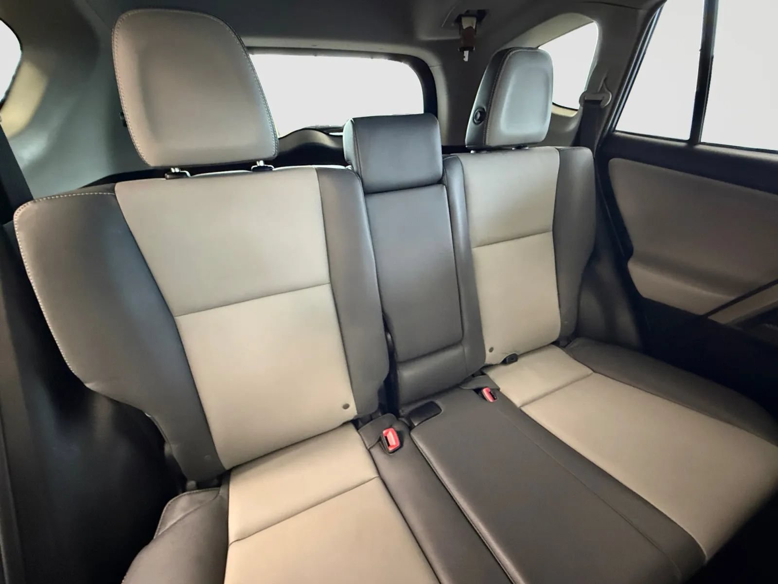 Used 2014 Toyota RAV4 Limited AWD/4WD image 18