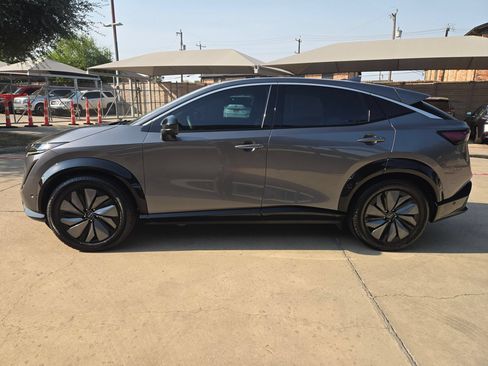 Used 2023 Nissan Ariya FWD image 6