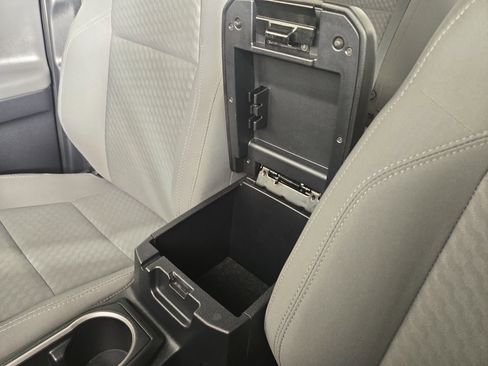 Used 2020 Toyota Tacoma SR AWD/4WD image 25