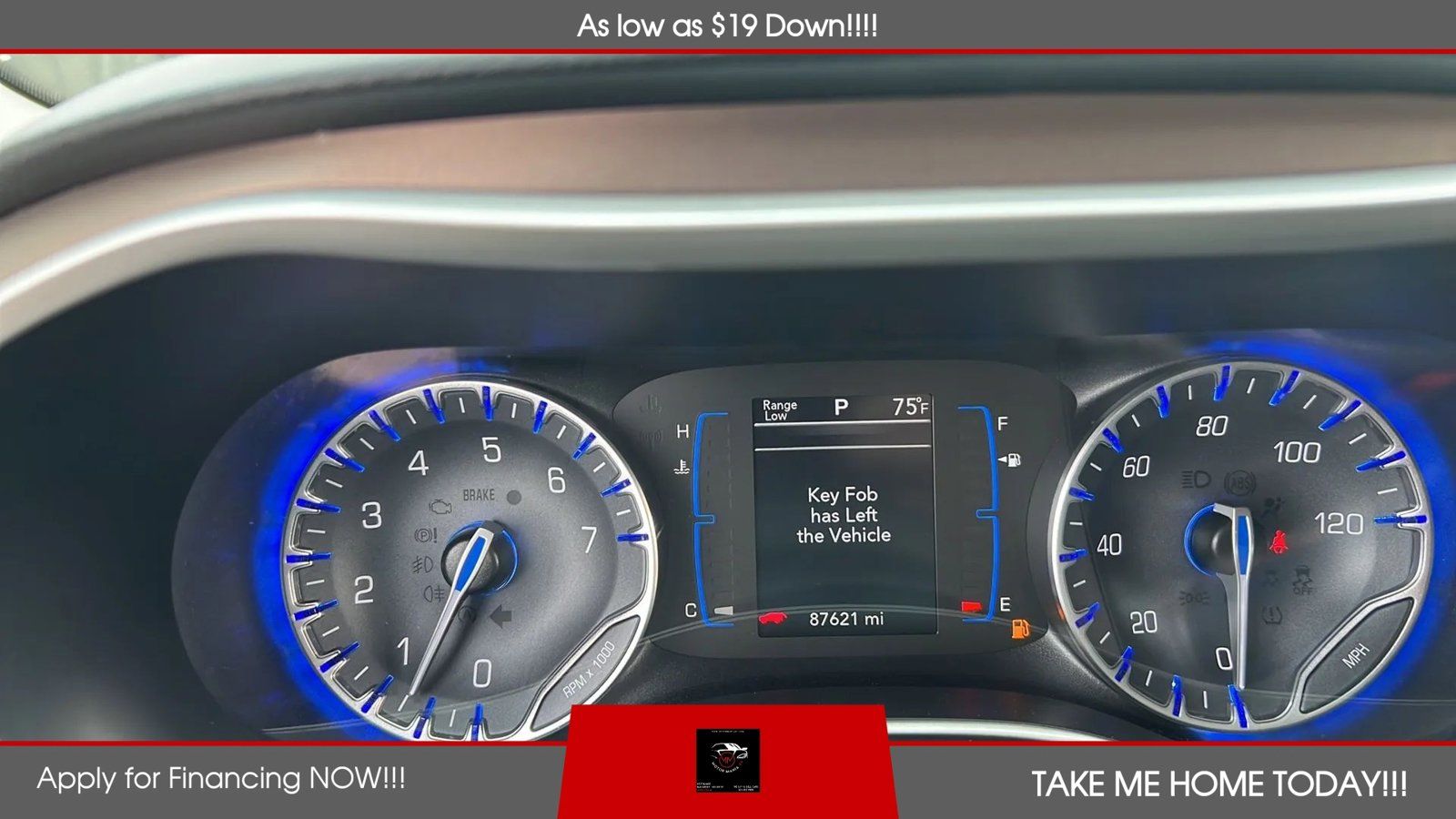 Used 2017 Chrysler Pacifica Touring-L FWD image 13