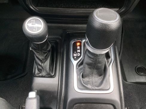 Used 2023 Jeep Gladiator Sport AWD/4WD image 24
