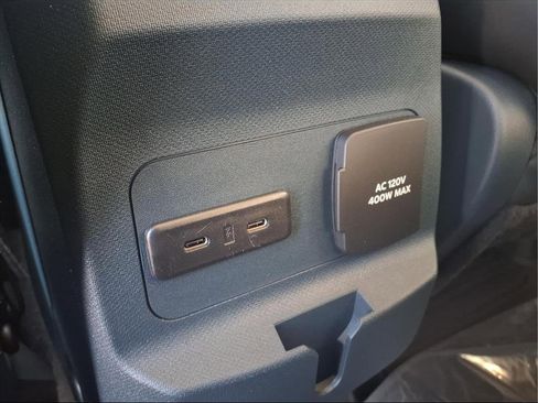 New 2025 Ford Maverick Lariat w/ Black Appearance Package image 21