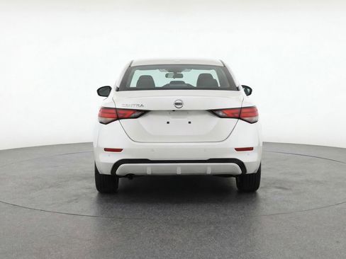 Used 2025 Nissan Sentra S FWD image 7