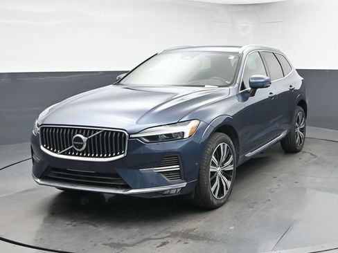 Used 2023 Volvo XC60 B5 Plus w/ Protection Package Premier AWD/4WD image 3