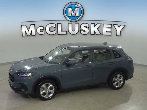 Used 2025 Honda HR-V LX image 1