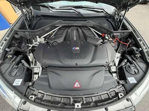 Used 2017 BMW X5 M AWD/4WD image 29