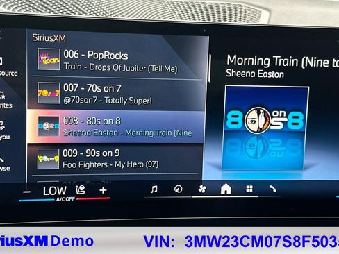 Used 2025 BMW 230i Coupe w/ Premium Package image 39