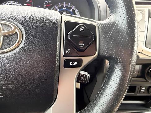 Used 2018 Toyota 4Runner SR5 image 50