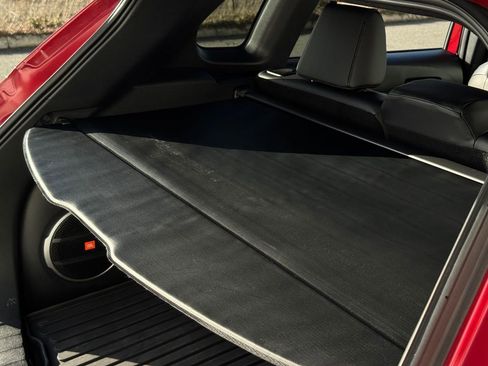 Certified 2024 Toyota Corolla Cross XSE image 31